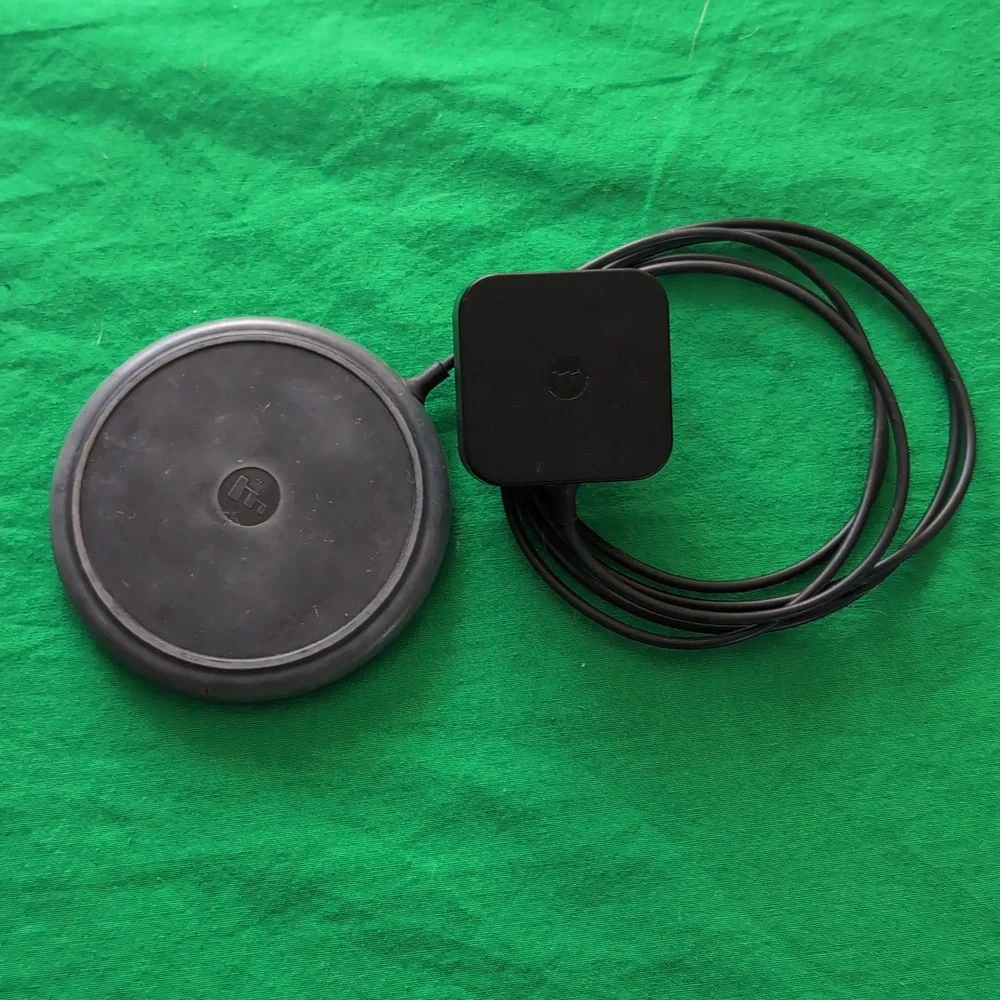Mophie Wireless Charging Base with Power Adapter
